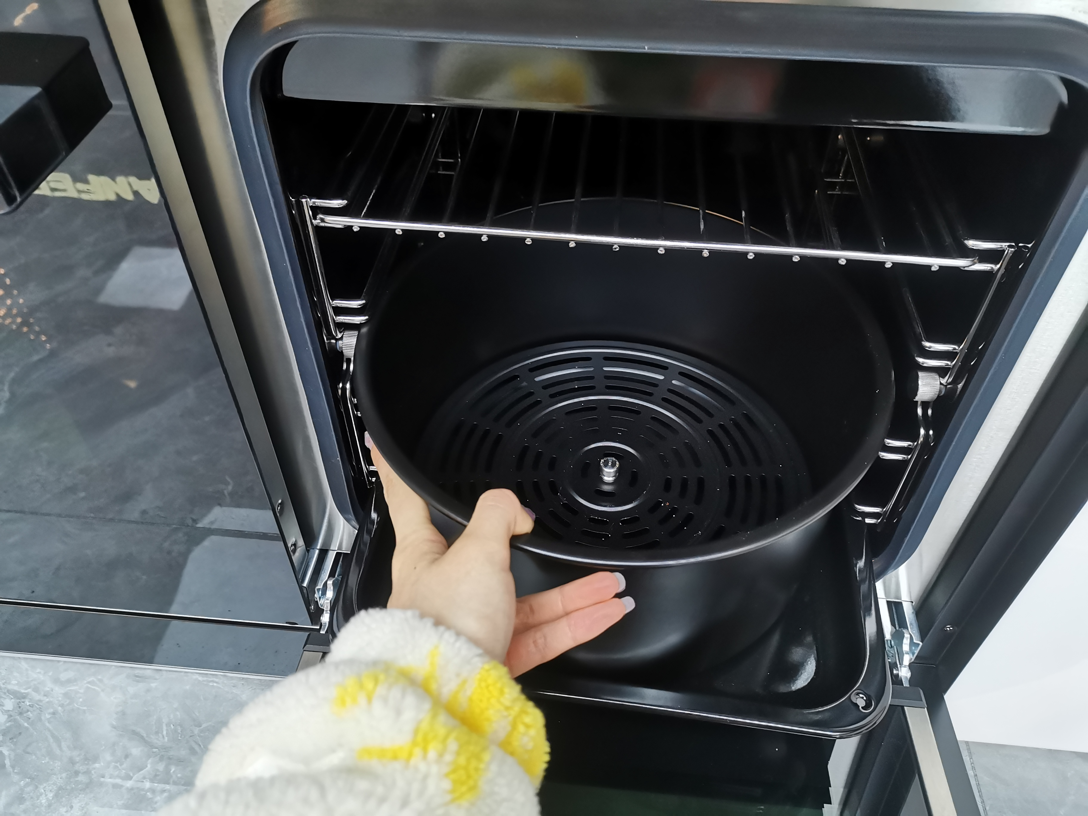 集成灶什么牌子好？強(qiáng)烈安利這款帥豐蒸烤一體集成灶