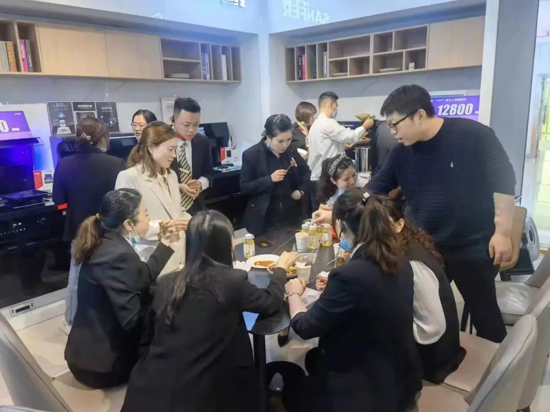 集成灶10大品牌帥豐電器美食夜宴&產(chǎn)品心動體驗(yàn)活動圓滿完成 