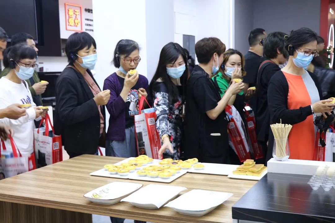 集成十大品牌帥豐電器聯(lián)合建設(shè)銀行開(kāi)展建行家裝節(jié)活動(dòng)