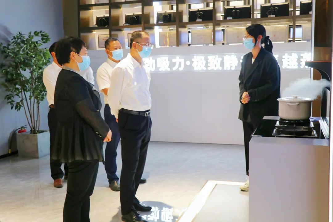 浙江高院等領導走進帥豐集成灶，助力企業(yè)蓬勃發(fā)展