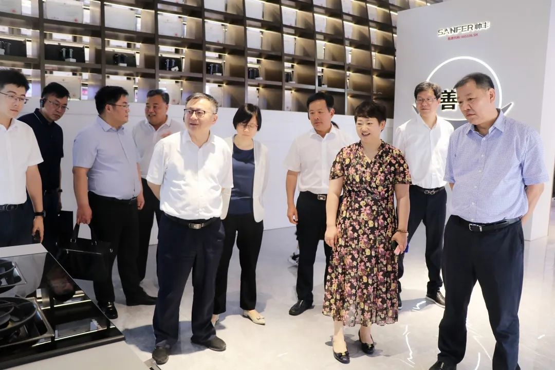 省政協(xié)領(lǐng)導(dǎo)蒞臨帥豐電器，高度肯定帥豐集成灶高質(zhì)量發(fā)展