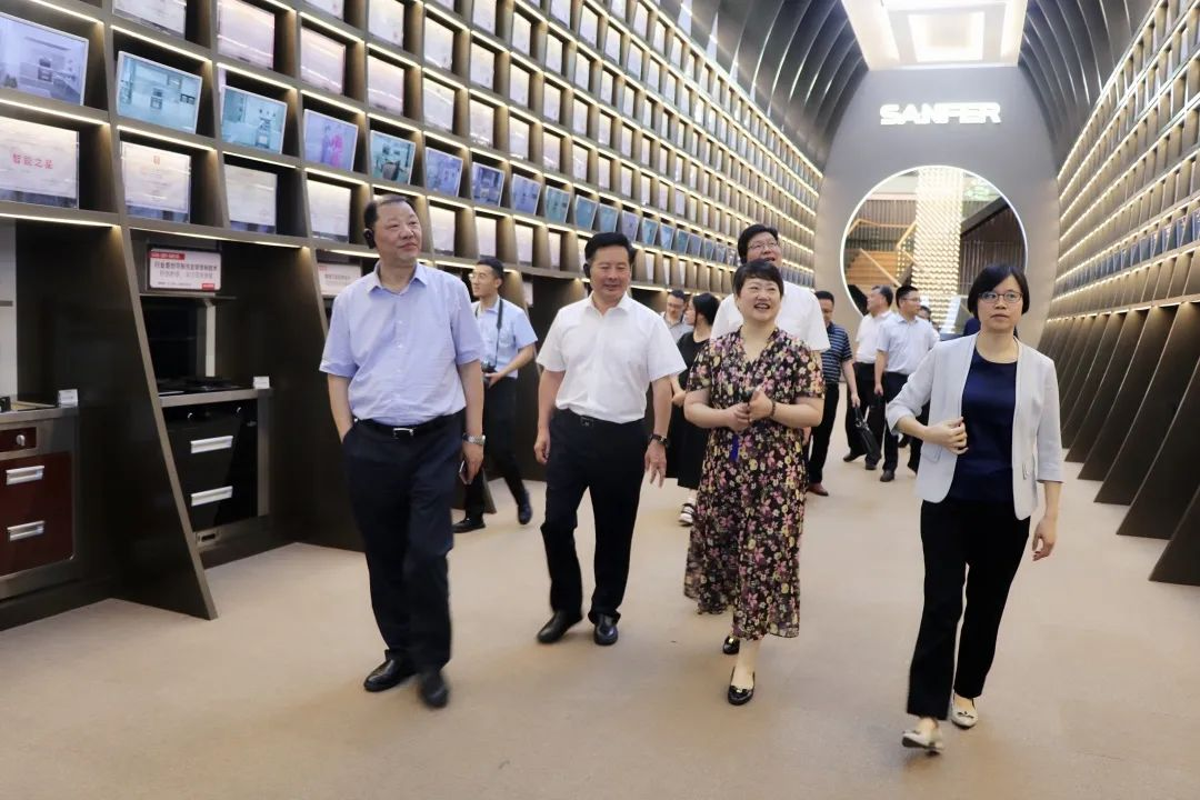 省政協(xié)領(lǐng)導(dǎo)蒞臨帥豐電器，高度肯定帥豐集成灶高質(zhì)量發(fā)展
