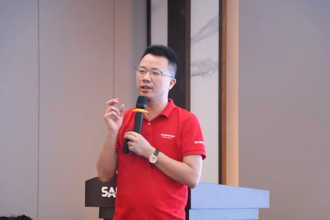 帥豐電器半年度總結(jié)會圓滿舉行，共商集成灶品牌帥豐未來發(fā)展規(guī)劃