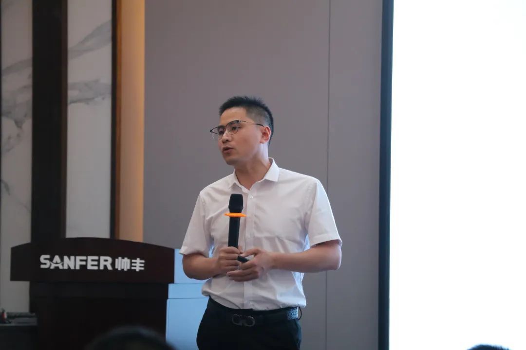 帥豐電器半年度總結(jié)會圓滿舉行，共商集成灶品牌帥豐未來發(fā)展規(guī)劃