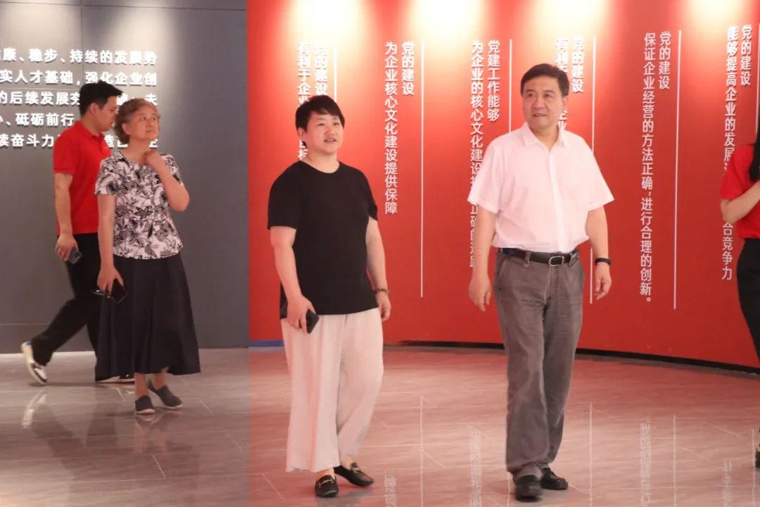 浙江省人大常委會(huì)黨組一行蒞臨集成灶品牌帥豐電器參觀調(diào)研！