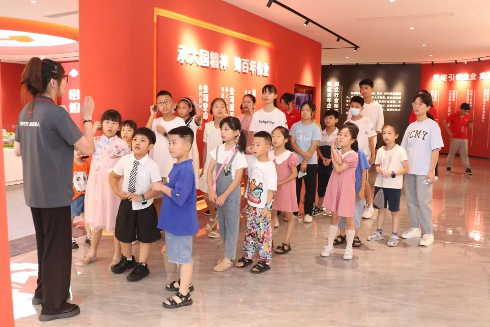 帥豐集成灶組織小美食家DIY趣游記活動(dòng)，在勞動(dòng)中尋找快樂(lè)