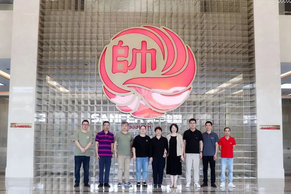 浙江省燃?xì)饩邊f(xié)會(huì)秘書長一行到訪集成灶品牌帥豐電器參觀調(diào)研