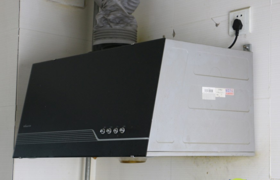 集成灶好還是傳統(tǒng)油煙機好？對比這五點你就知道了