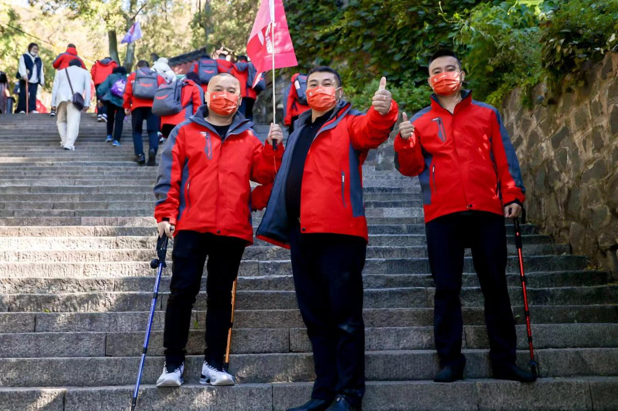 登頂泰山，勇攀巔峰，和集成灶品牌帥豐共赴王者之路！