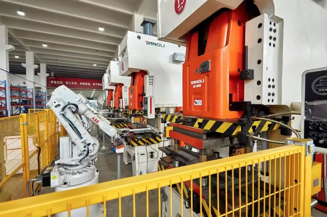 帥豐電器獲評(píng)多項(xiàng)國(guó)家標(biāo)準(zhǔn)編寫(xiě)證書(shū)，帥豐標(biāo)準(zhǔn)定義行業(yè)標(biāo)準(zhǔn)！