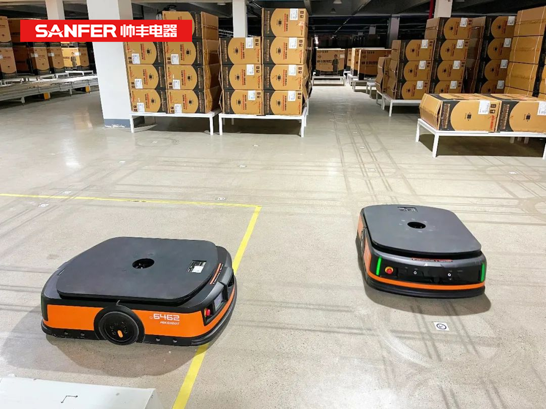 萬臺的倉儲空間來得及發(fā)貨嗎？別急！帥豐有AGV智能搬運車