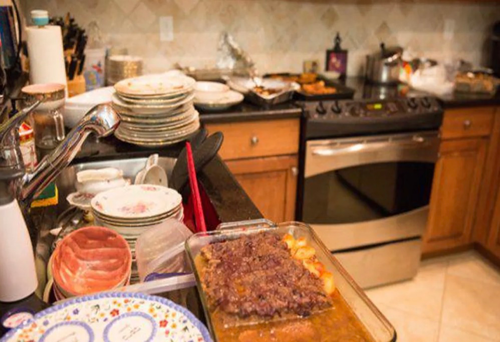 拿什么拯救廚房臟亂差，帥豐集成灶+集成水槽滿足所有需求