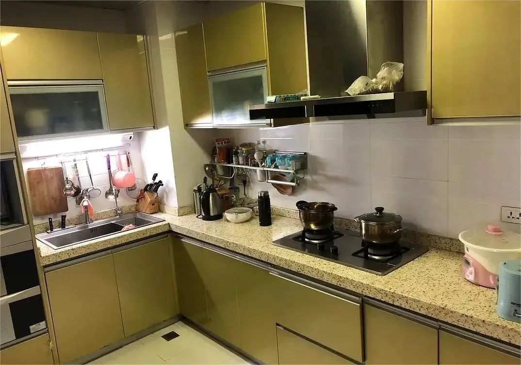 老廚房改造大變樣，帥豐集成灶+洗碗機(jī)集成水槽就是這么神！