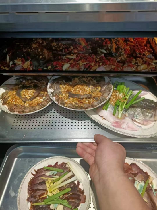 新房裝修，為什么設(shè)計師建議選擇集成灶？