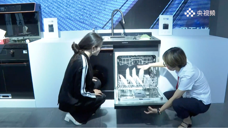 央視新聞再報(bào)道！帥豐電器安全烹飪新技術(shù)頻獲贊   