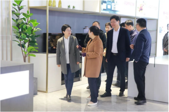 快訊 | 嵊州市委副書記、市長潘超英，副市長郭偉鋒一行蒞臨帥豐電器參觀調(diào)研