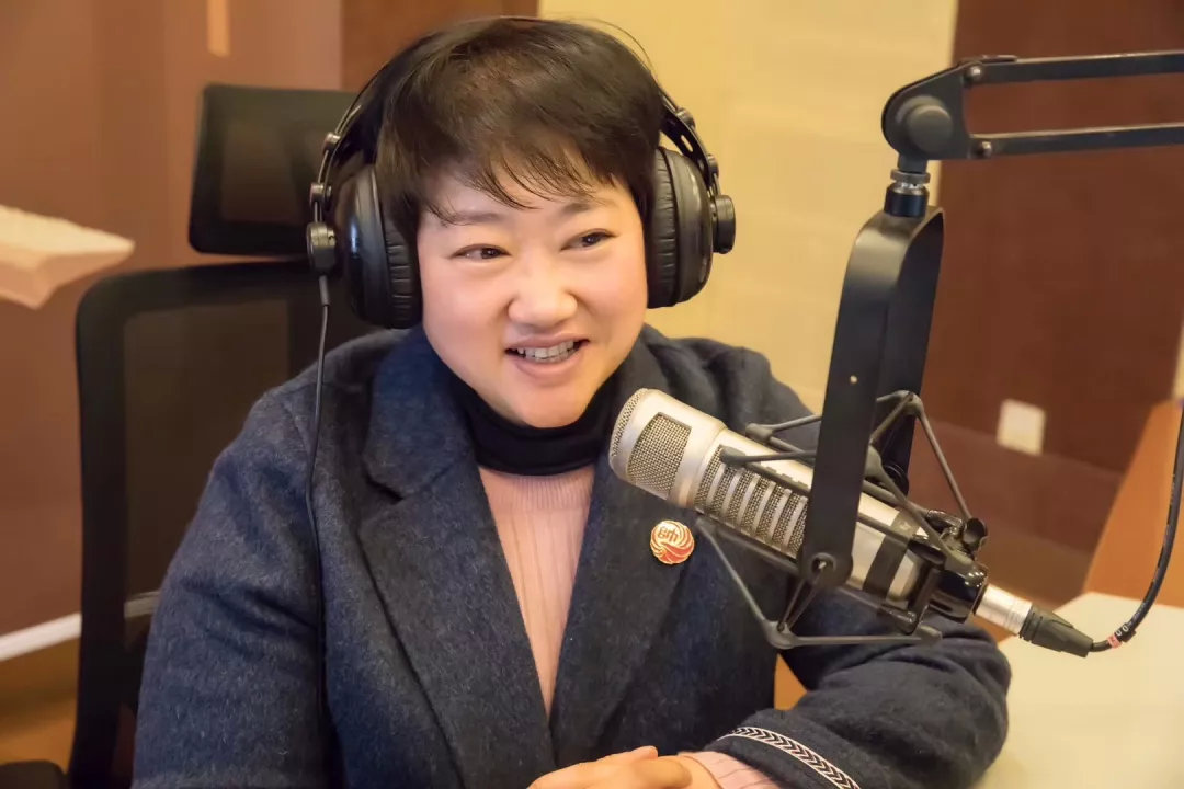 帥豐董事長(zhǎng)商若云受邀參加“對(duì)話掌門(mén)人”講解集成灶之奧秘