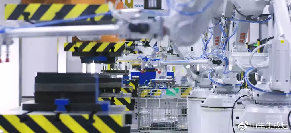 工業(yè)企業(yè)三十強(qiáng)、納稅二十強(qiáng)、金牛獎(jiǎng)，連獲三項(xiàng)大獎(jiǎng)，帥豐成2018大贏家