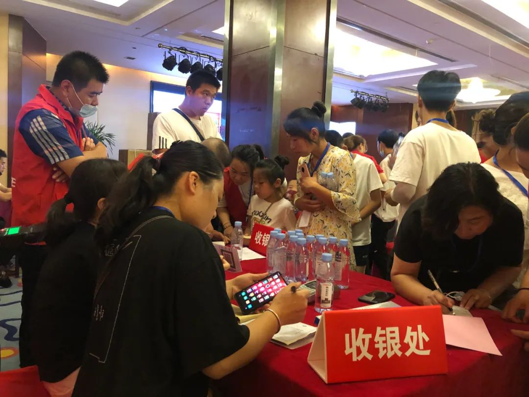 鉅惠來(lái)襲|帥豐總裁簽售三城聯(lián)動(dòng)，嗨翻一夏