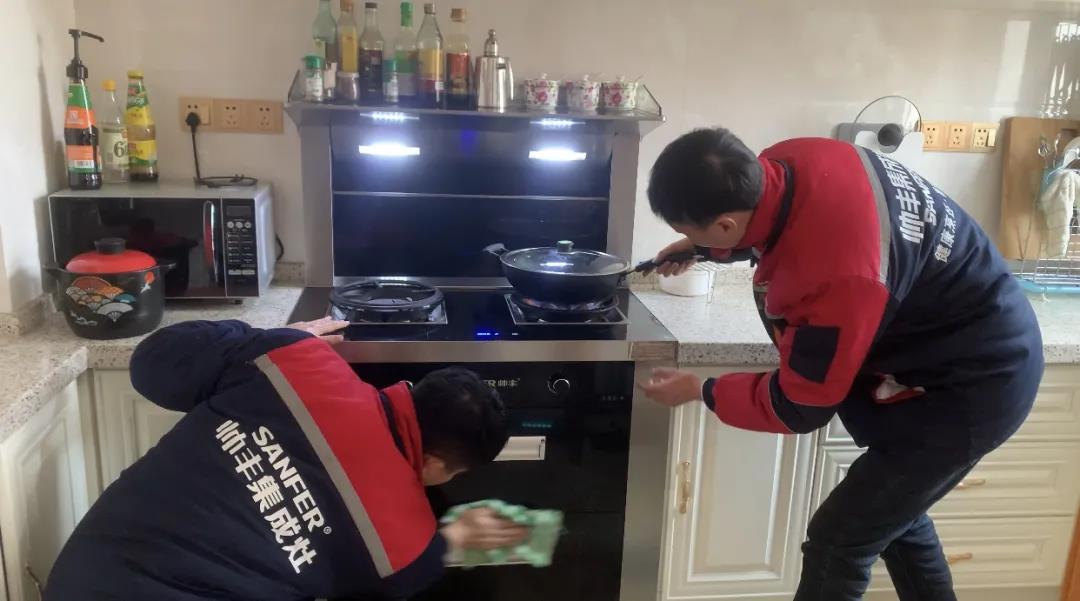 【帥豐微笑服務(wù)】她瘋狂向親朋好友安利帥豐集成灶，原因就是...