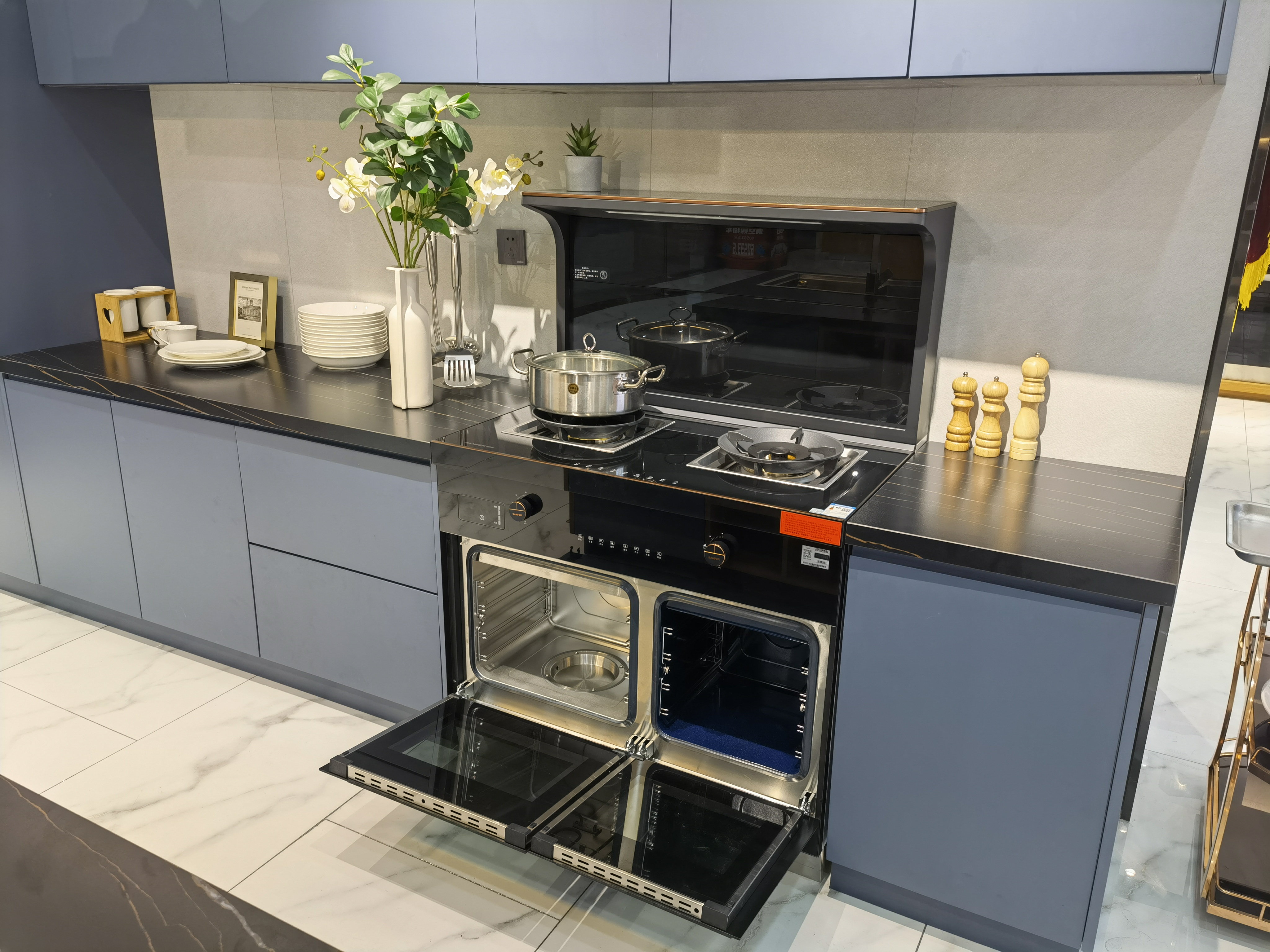 “足不出戶”的情人節(jié)大餐 ， 帥豐集成灶增添濃濃愛意