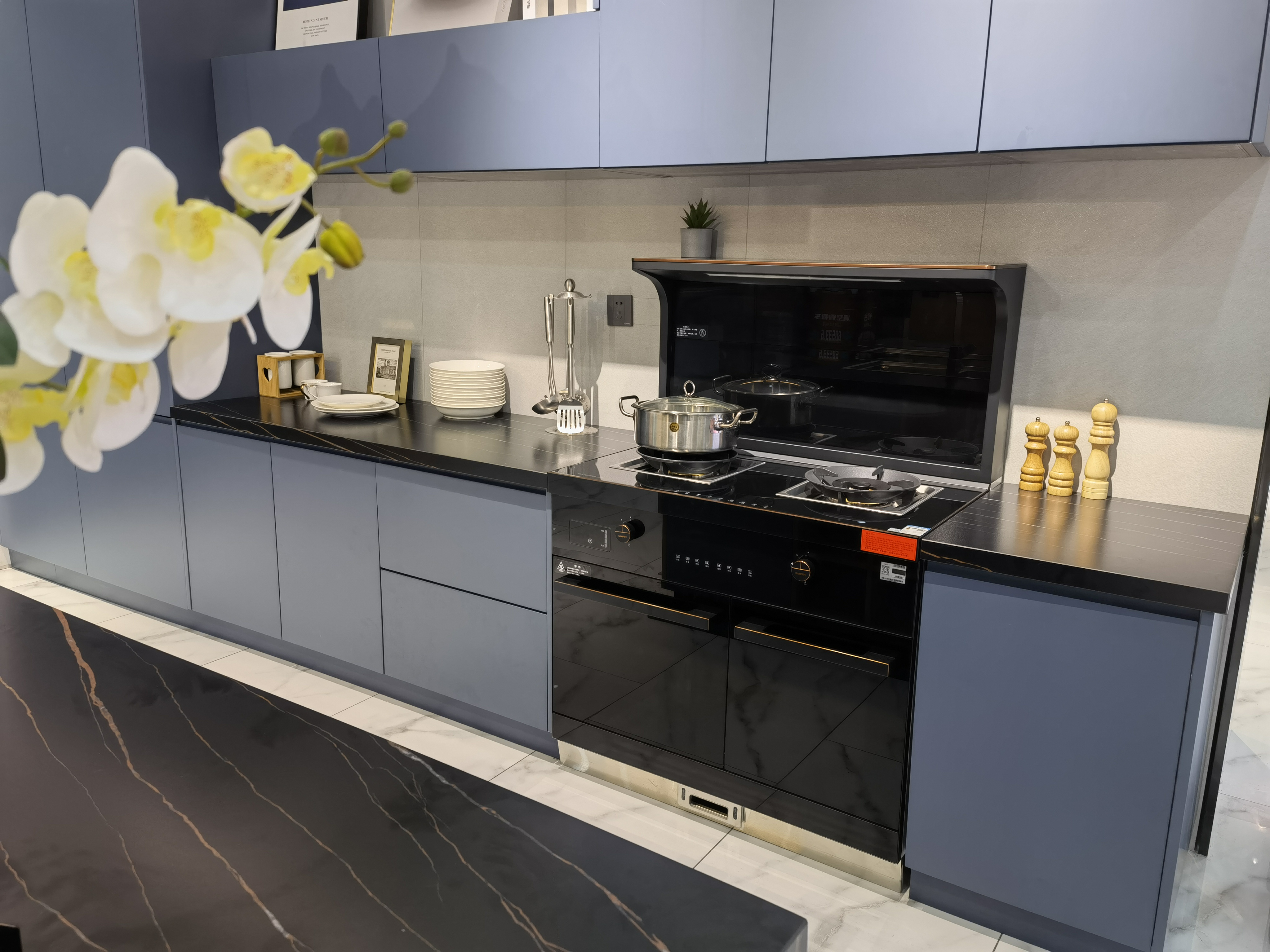 “足不出戶”的情人節(jié)大餐 ， 帥豐集成灶增添濃濃愛意